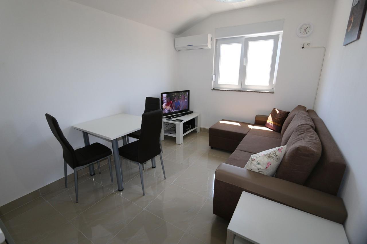 Apartments Saramandic Šilo Eksteriør bilde