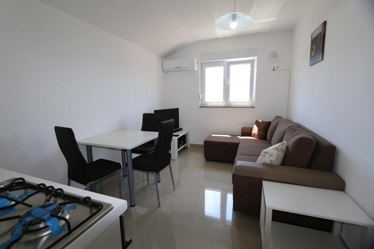 Apartments Saramandic Šilo Eksteriør bilde